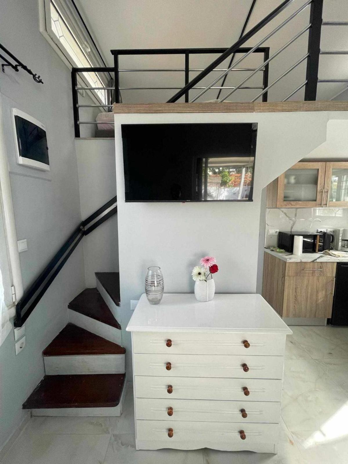 Willa Filio'S Loft Near Airport Artemida  Zewnętrze zdjęcie