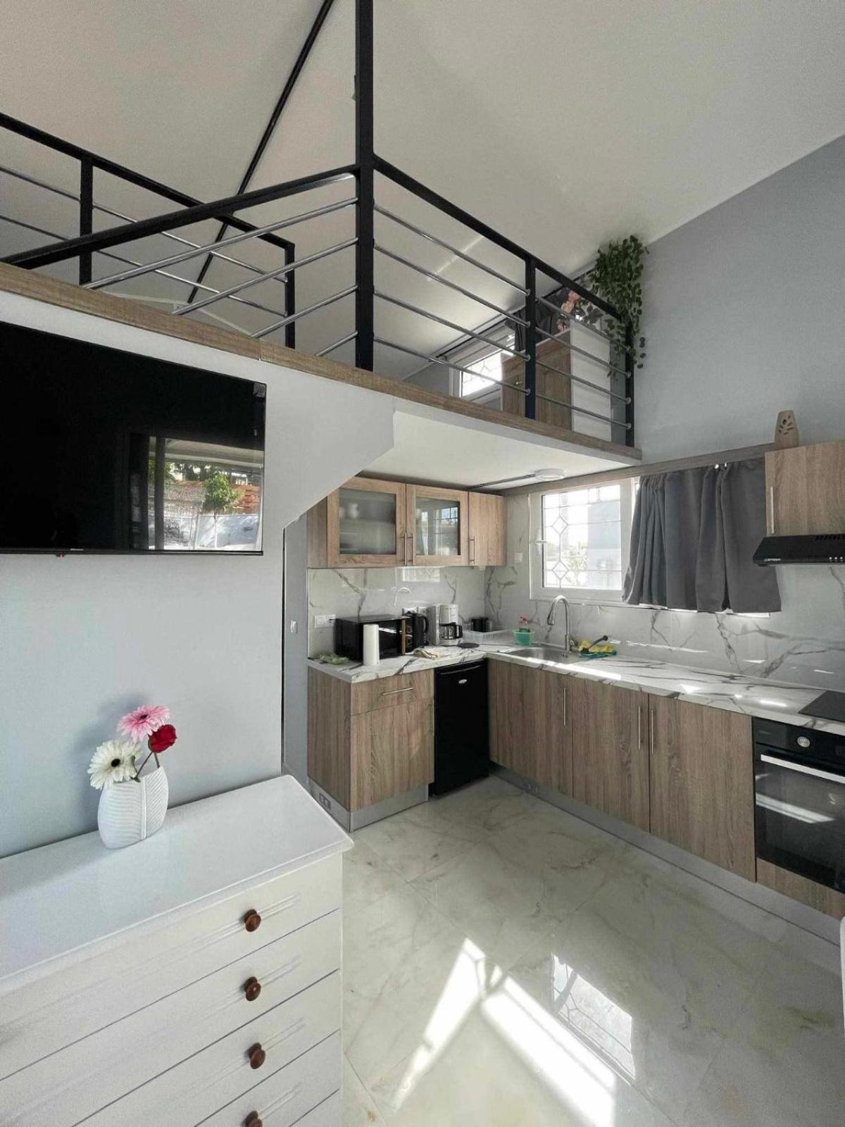 Willa Filio'S Loft Near Airport Artemida  Zewnętrze zdjęcie